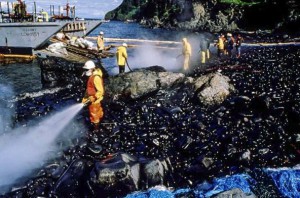 Za katastrofu tankeru Exxon Valdez mohla práce navzdory výstražnému tikání biologických hodin. Foto: ADN.com