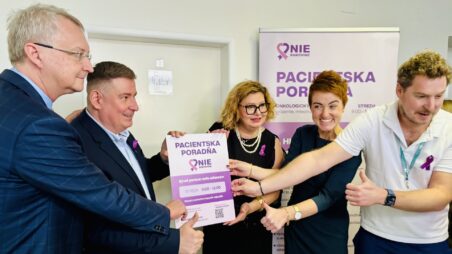 Poradňa pre onkologických pacientov sa nachádza na prízemí Onkologickej kliniky Fakultnej nemocnice s poliklinikou F. D. Roosevelta v Banskej Bystrici