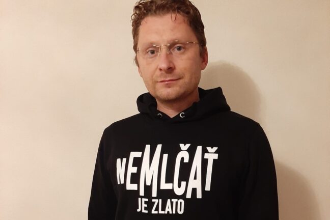 Predseda Lekárskeho odborového združenia Peter Visolajský. Peter Kotlár čelí ostrej kritike