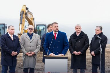 Výstavba Národnej univerzitnej nemocnice generála Milana Rastislava Štefánika